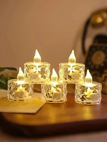 WH100.54 Stylish Candles