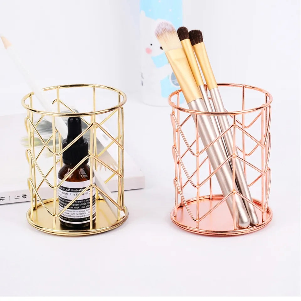 Hollow Out Makeup Brush Pot Holder